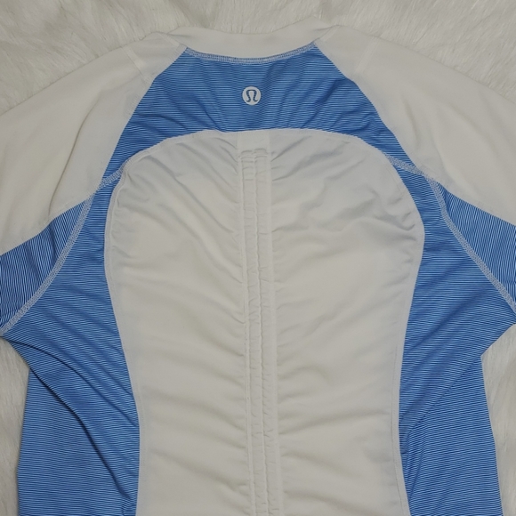 Lululemon 360 Rashguard

White / Wee Stripe White - Picture 6 of 8